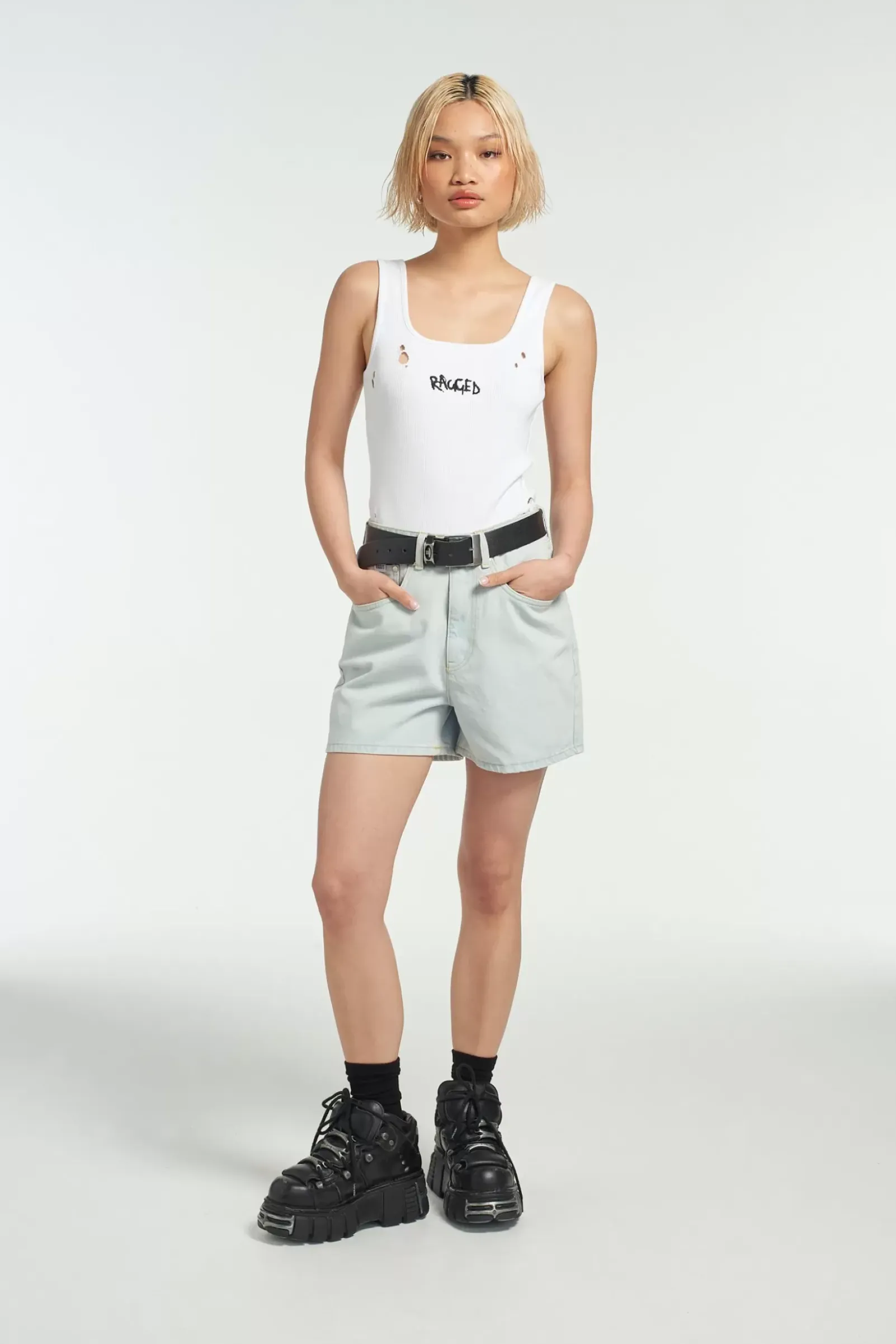 Skirts & Shorts^The Ragged Priest Mom Short Stonewash