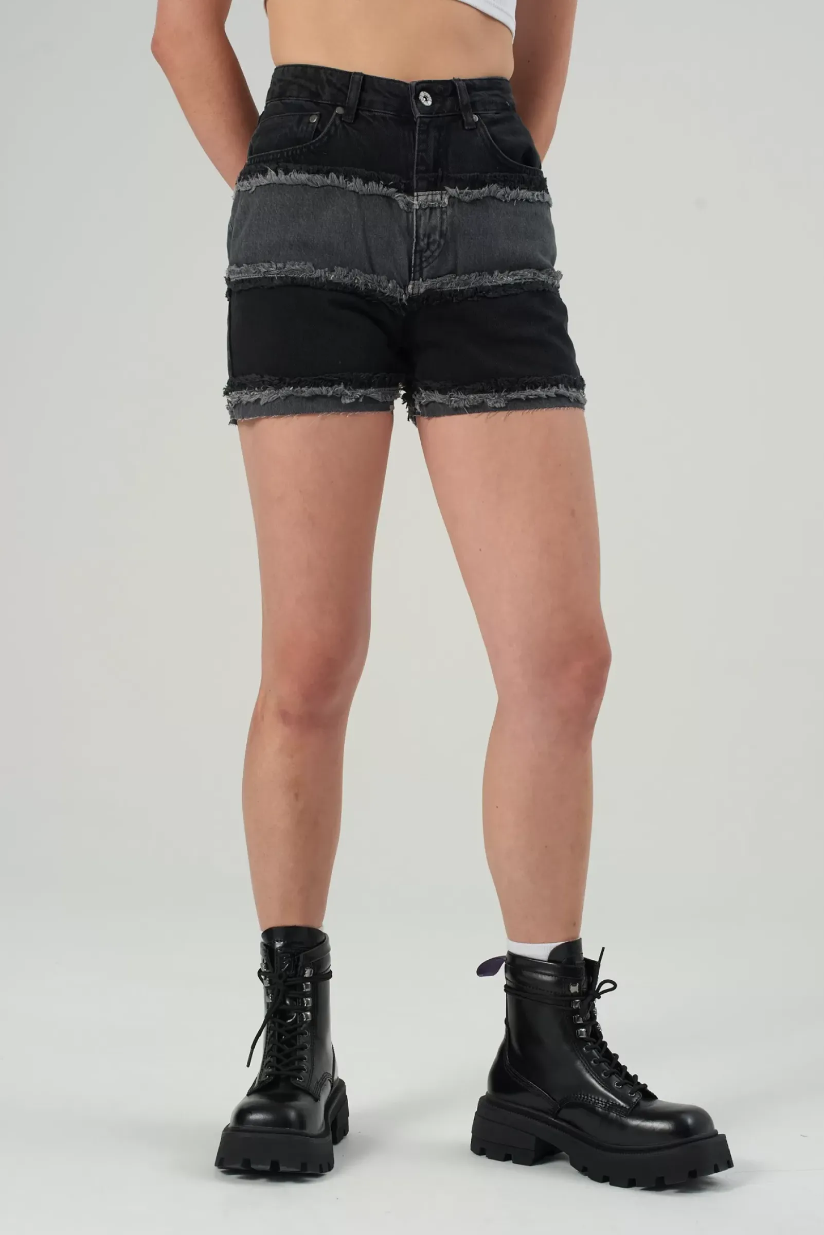 Skirts & Shorts^The Ragged Priest Rogue Short
