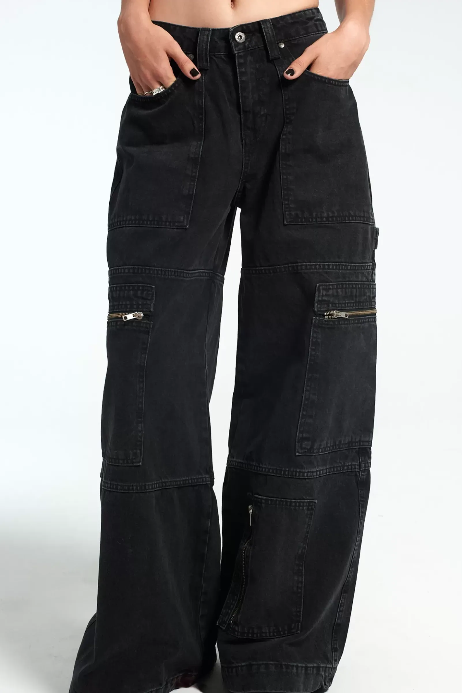 Jeans^The Ragged Priest Zip Sweeper Jean - Charcoal